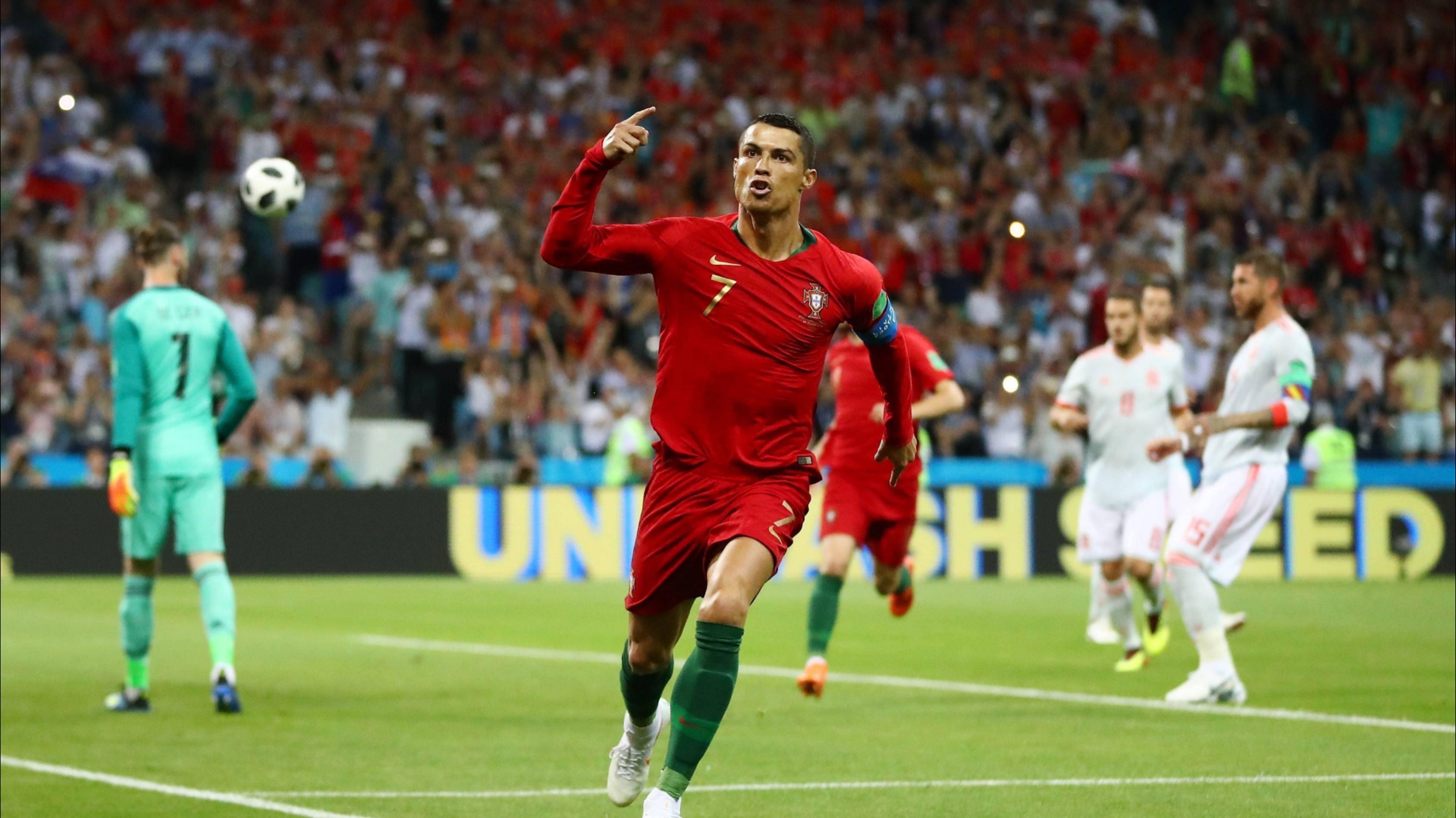 足球视频回放_(足球视频回放需要边裁参与么?)  第1张