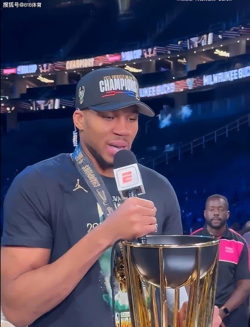 奥尼尔认为巅峰的字母哥比巅峰的自己更强  第1张