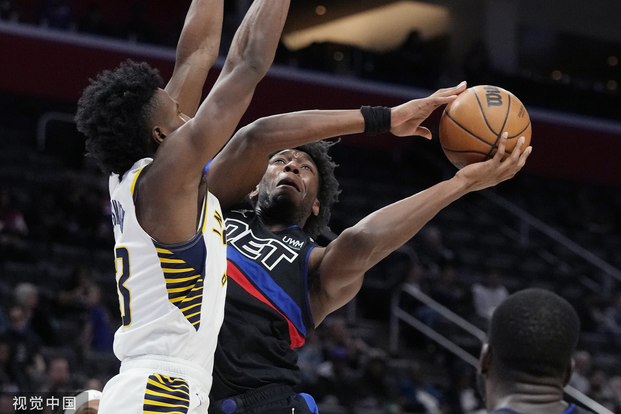 NBA常规赛步行者主场111-129不敌步行者惨遭7连败巴雷特22分西亚卡姆空砍30分的简单介绍