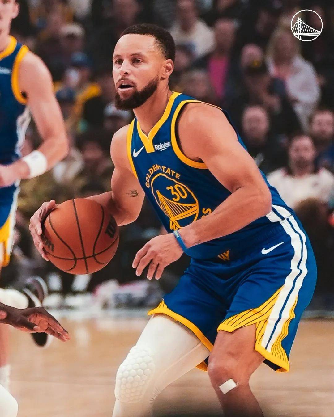 NBA杯勇士客场109-108险胜马刺库里狂轰49分文班亚马空砍26+12的简单介绍