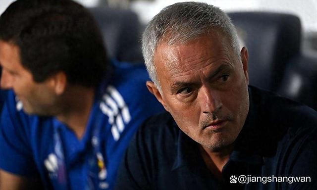 包含曝费内巴切有意拉什福德穆里尼奥渴望与昔日弟子重聚的词条