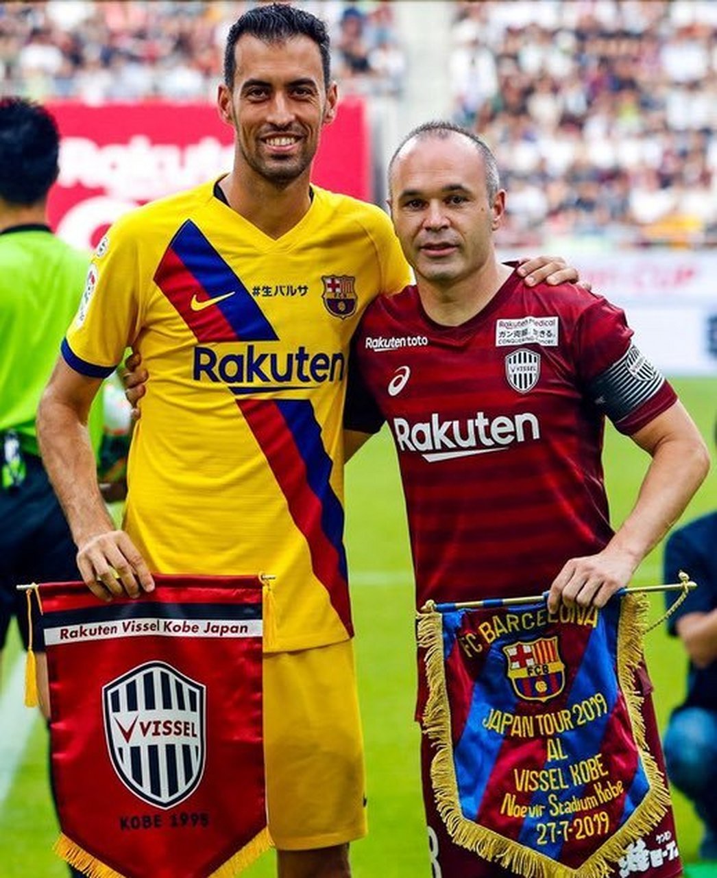 巴萨抵达神户参加欢迎晚宴再次访问日本