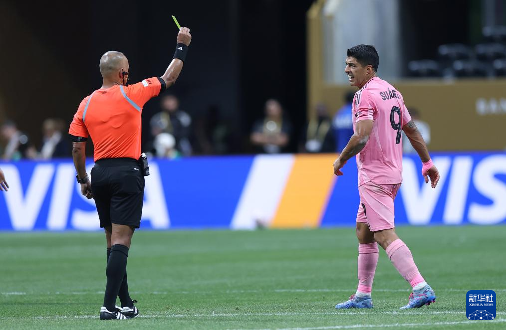 包含巴黎圣日耳曼计划与帕乔续约球员已成为球队后防核心的词条