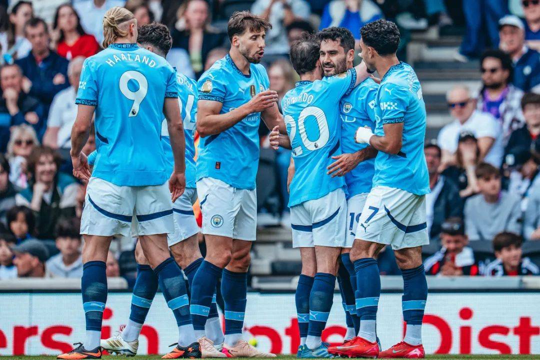 关于曝巴西中场埃德森或转会曼城曼城报价7000万欧的信息  第1张