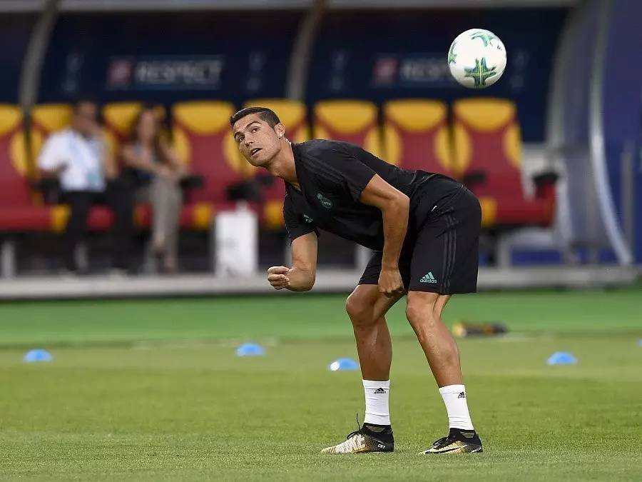 西汉姆联VS布莱顿抢分关键战实时解说超清直播地址的简单介绍