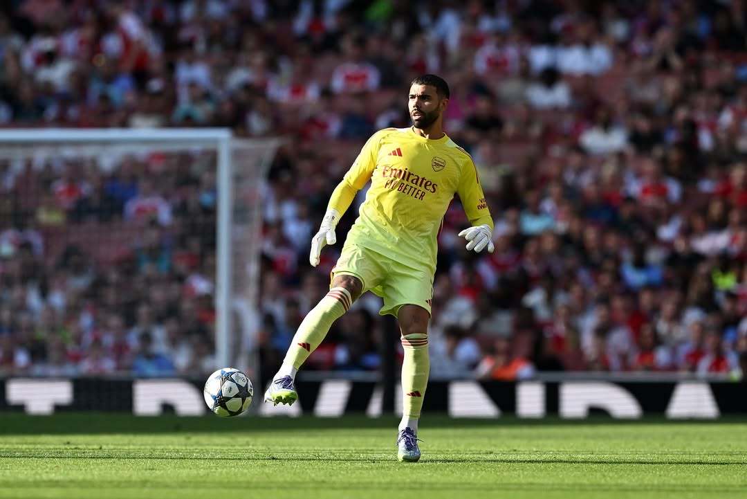 包含英媒：拉亚已成为世界最优秀门将之一球员展现多方面顶级实力的词条