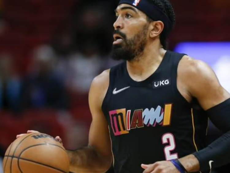 NCAA:加州大学圣塔巴巴拉分校VS贵族骑士的简单介绍  第2张