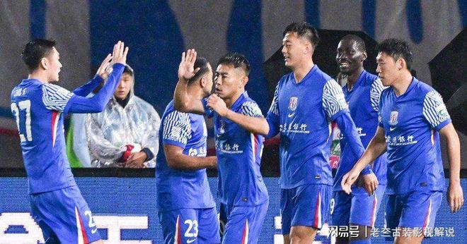 包含中超青岛海牛0-2上海申花于汉超、刘诚宇替补建功的词条