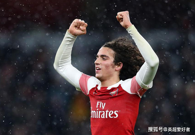 阿森纳与莱比锡红牛就引进谢什科进行深入谈判枪手全力推动交易进行的简单介绍