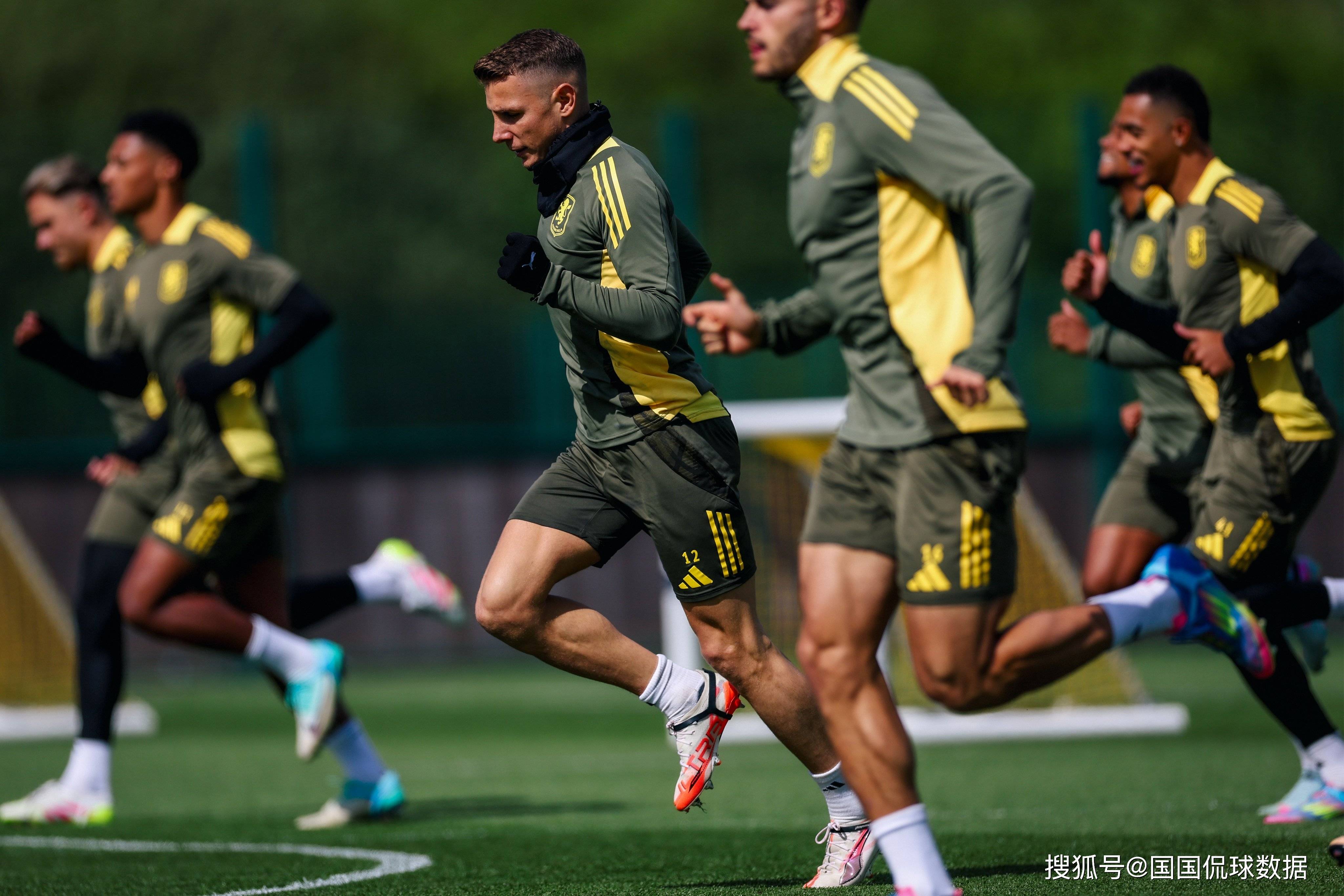 关于英超阿斯顿维拉VS纽卡斯尔联比分预测不相上下的信息  第1张