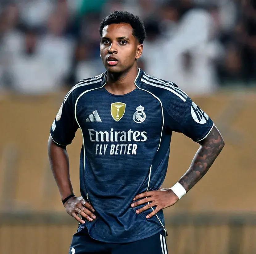 关于莱昂不再与J罗续约合同结束后将离队的信息