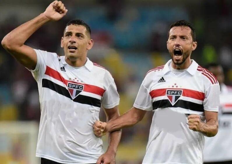 巴西甲:科林蒂安VS帕图 第2张 巴西甲:科林蒂安VS帕图 第2张