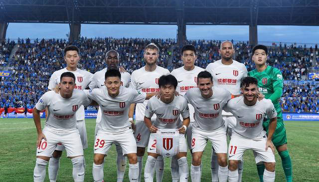 足协杯山东泰山1-3成都蓉城罗慕洛双响周定洋点射建功的简单介绍  第2张