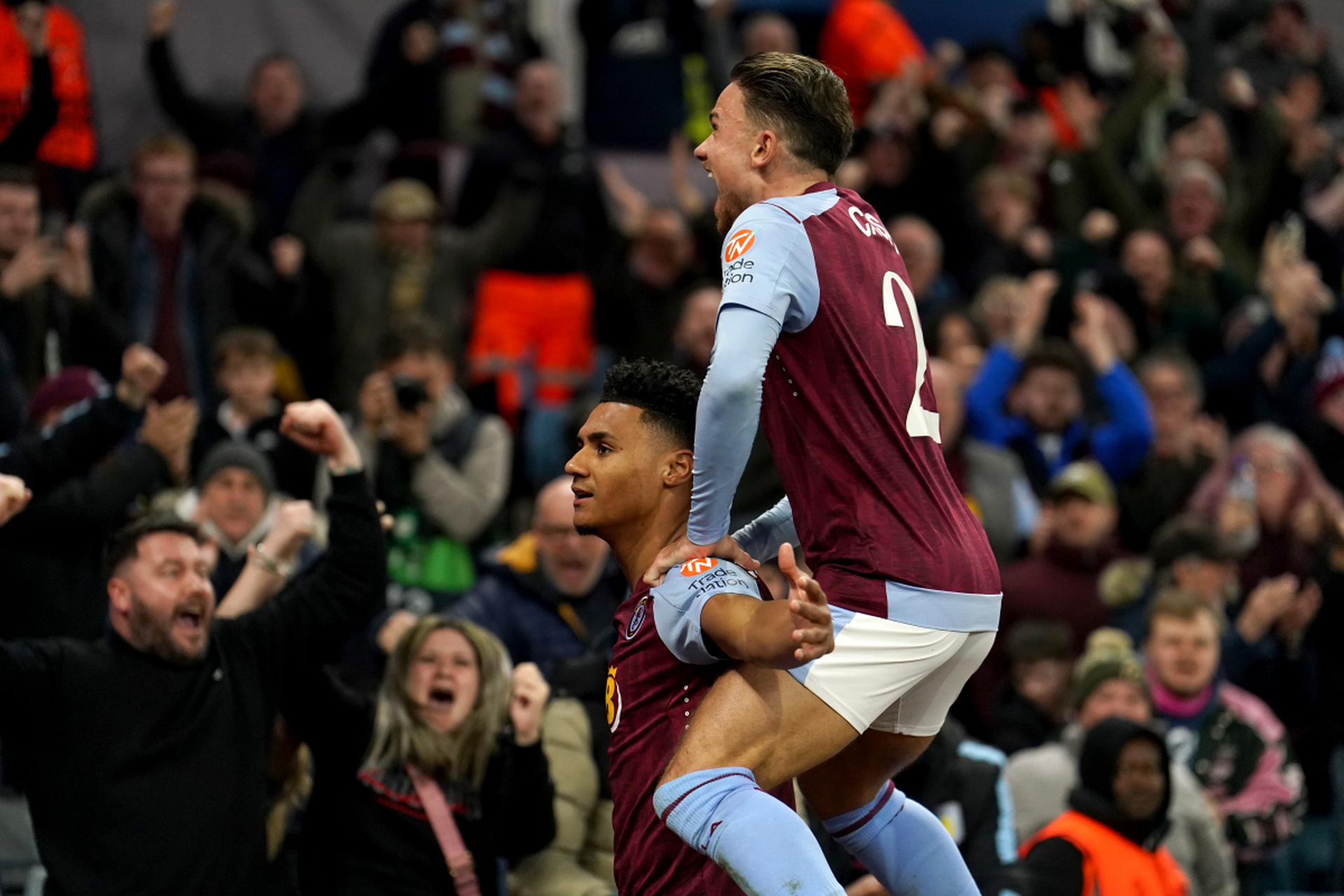 英超：利兹联队VS阿斯顿维拉  第2张