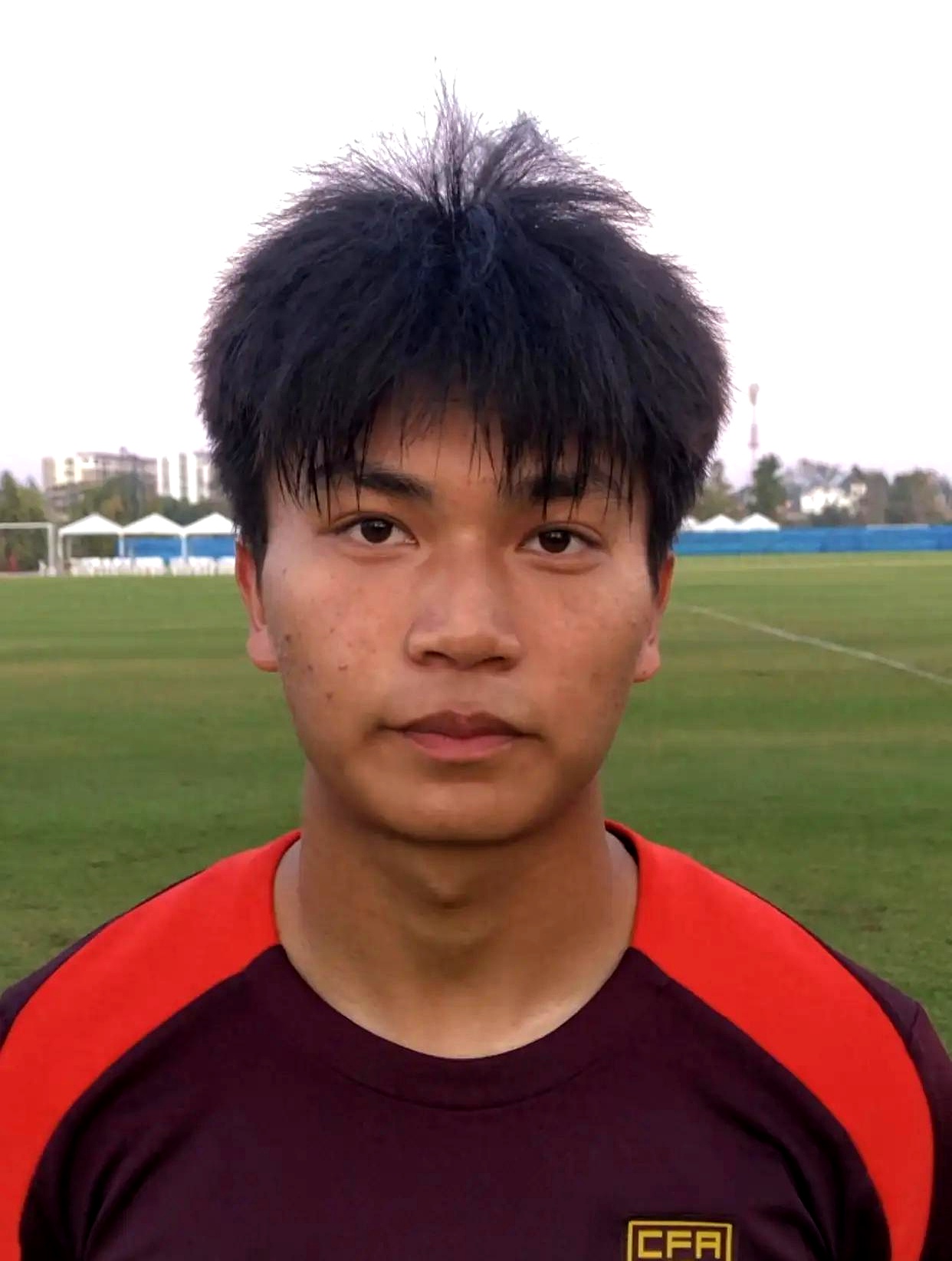 关于蒯纪闻收获海港一线队首球与首次助攻球员表现越来越好的信息  第1张