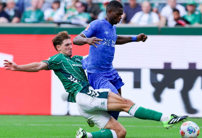 包含曝希克想加盟米兰滕哈格面临再次失去重要球员的词条