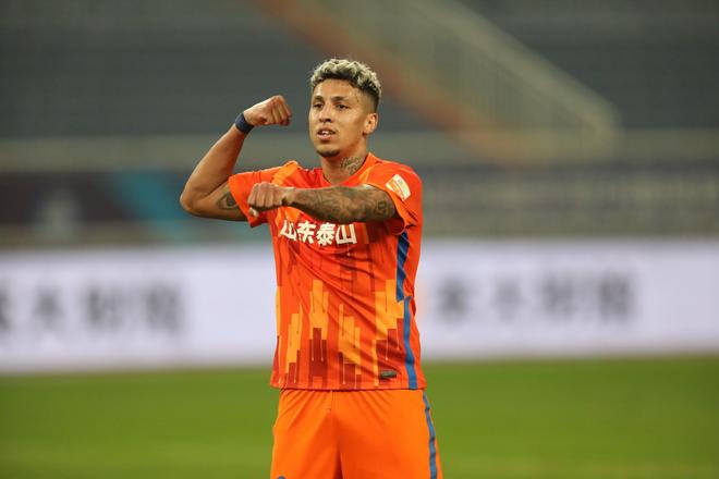 克雷桑当选中超第22轮最佳球员本赛季第三次获奖的简单介绍  第2张