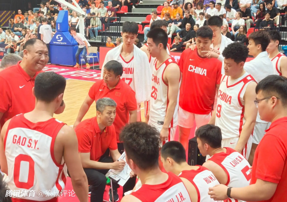 中国男篮集训队结束欧洲拉练曾凡博日前回队报到的简单介绍 第1张 中国男篮集训队结束欧洲拉练曾凡博日前回队报到的简单介绍 第1张