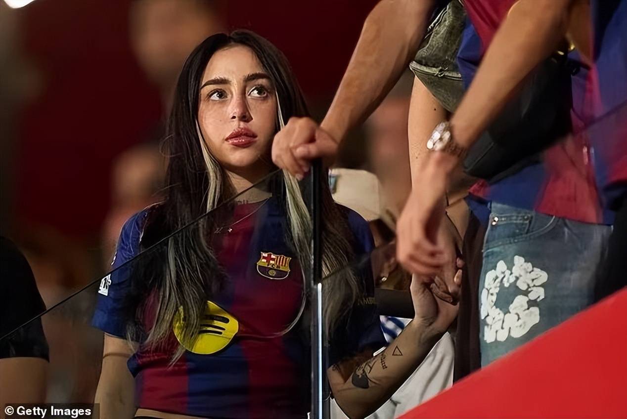 名记曝亚马尔恋爱期间举办多场派对新恋情只持续13天的简单介绍 第2张 名记曝亚马尔恋爱期间举办多场派对新恋情只持续13天的简单介绍 第2张