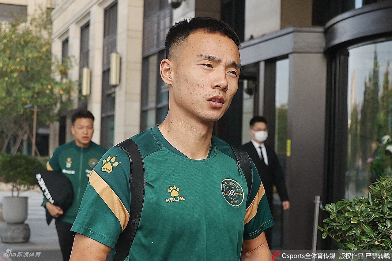 关于曝阿兰近期回青岛参加热身赛还将参加退役仪式的信息  第1张