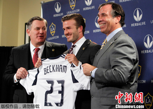 罗伊斯即将与洛杉矶银河续约至2027年双方续约一年的简单介绍  第1张