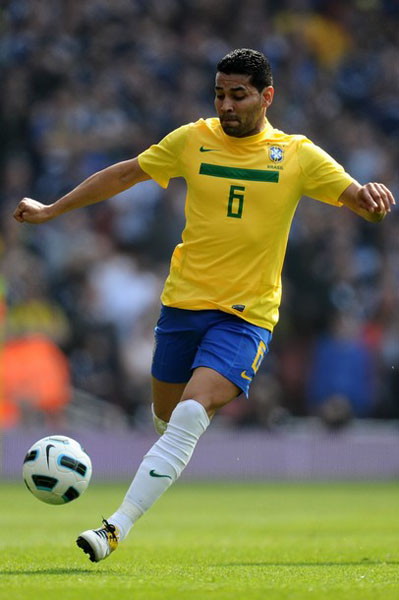 包含巴西公布最新一期名单拉菲尼亚、吉马良斯入选的词条  第1张