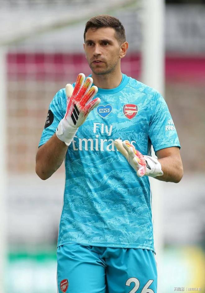 包含足坛历史门将转会费排名凯帕居首舍瓦利耶跻身前五的词条  第1张