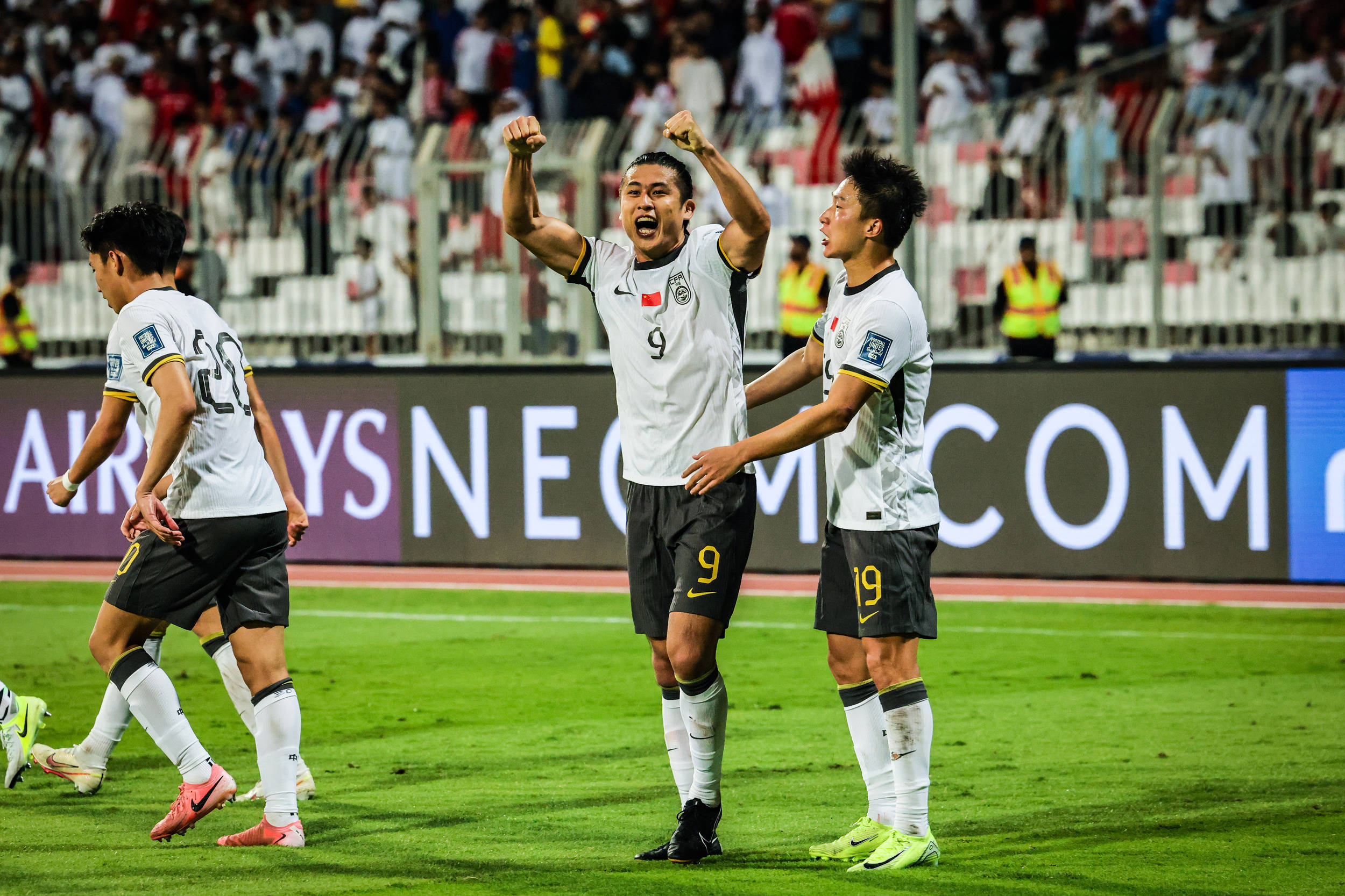 国足战巴林23人名单林良铭、谢文能回归的简单介绍