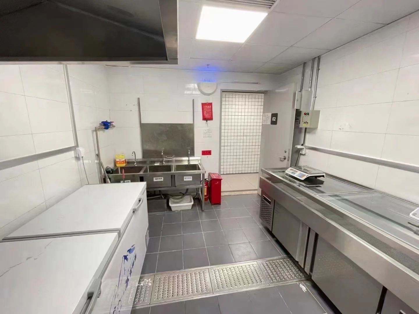 包含廖力生租借加盟深圳新鹏城租期半年的词条