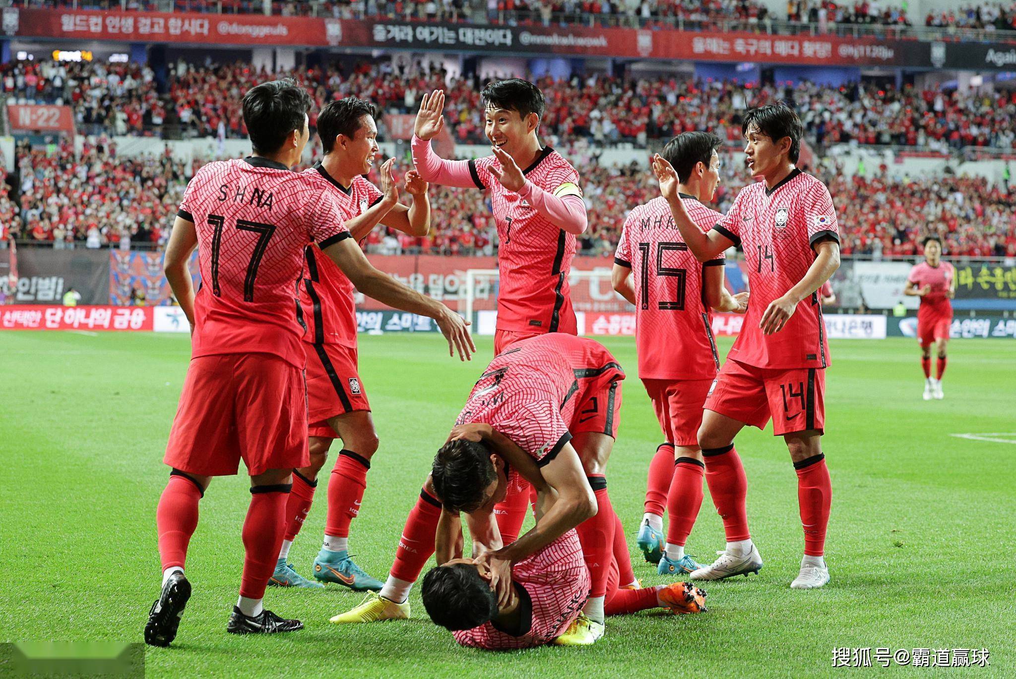 包含东亚杯日本队1-0韩国队夺冠热尔曼-良破门制胜的词条  第1张