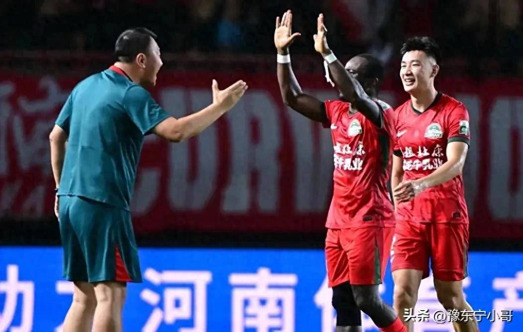 关于中超最新积分榜上海申花3分领跑亚泰仍垫底的信息  第1张