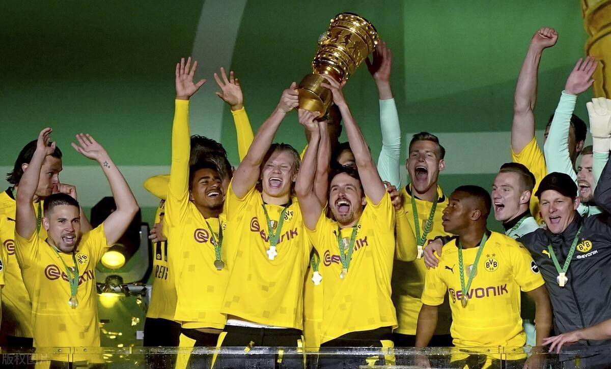 德国杯一莱比锡球迷意外去世俱乐部向其家属表示慰问的简单介绍  第2张