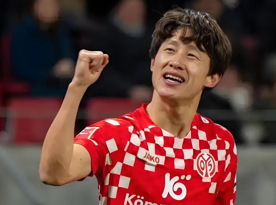 关于世预赛韩国4-0科威特李刚仁破门李在城建功的信息