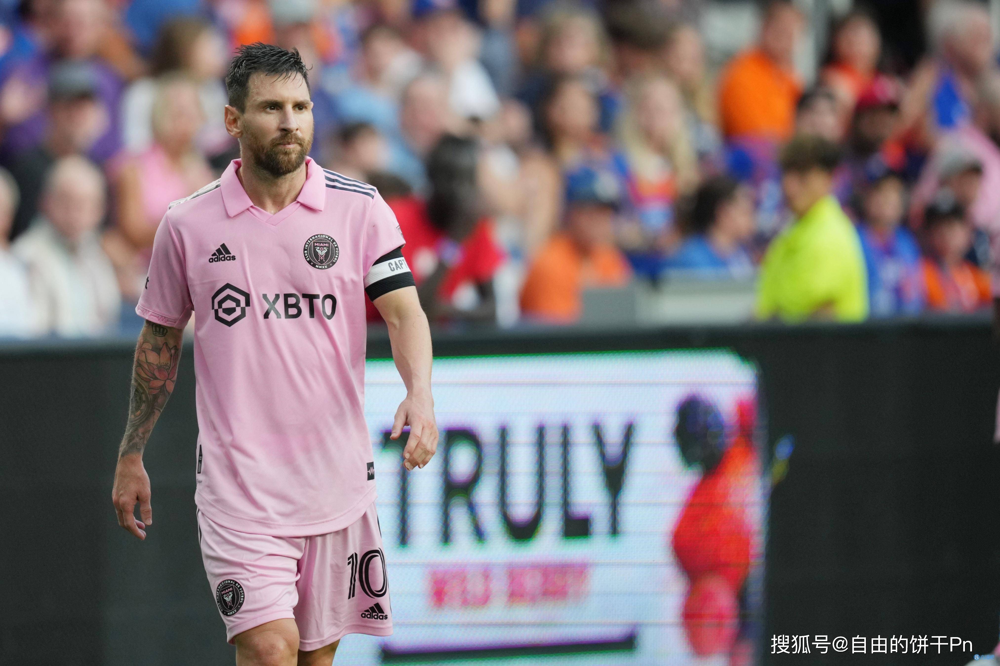 包含美职联发布球衣销量排名梅西和苏亚雷斯霸榜的词条