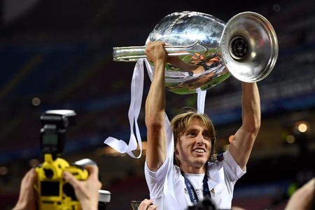 米兰考虑和莫德里奇续约一年莫德里奇在意甲继续展现了出色的状态的简单介绍