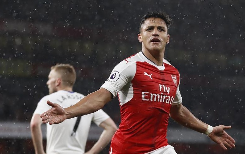 关于阿森纳平局抱怨桑德兰广告牌暗指挪动广告牌行为针对阿森纳的信息