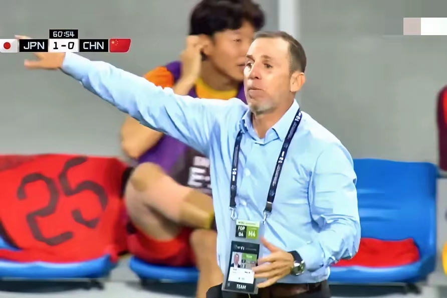 关于曝张玉宁今天前往大连报到国足备战东亚杯的信息