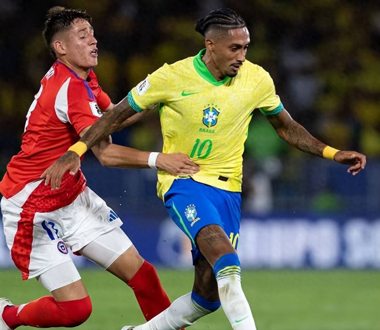 包含世预赛秘鲁VS厄瓜多尔今日比分厄瓜多尔赢球将基本晋级的词条